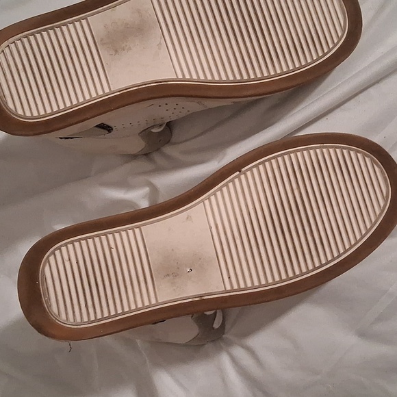 Steve Madden White and Silver High-Top Women's Leather Sneakers 9 - Picture 3 of 9